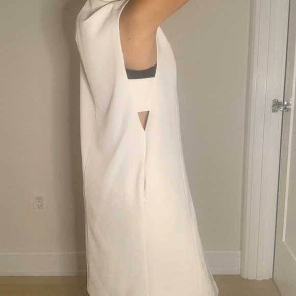 White tailored Vest - Picture 3 of 3